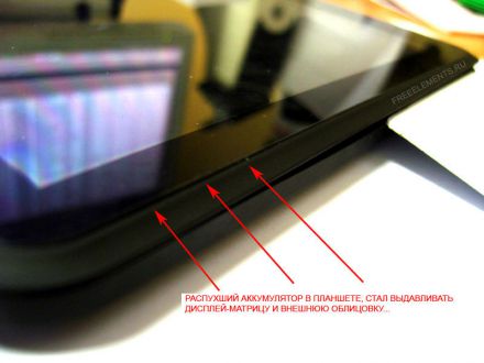 Аккумулятор планшета-навигатора DIGMA iDnD7 3G выдавил матрицу экрана из корпуса